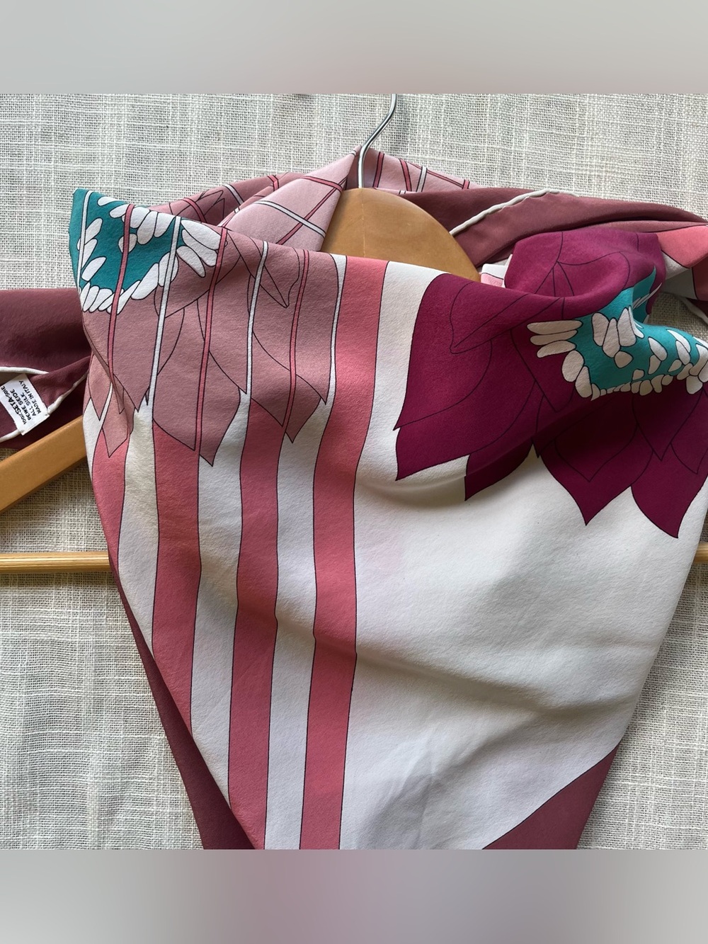 70s French Silk Bandana - Large 35x35" - Picture 9 of 15